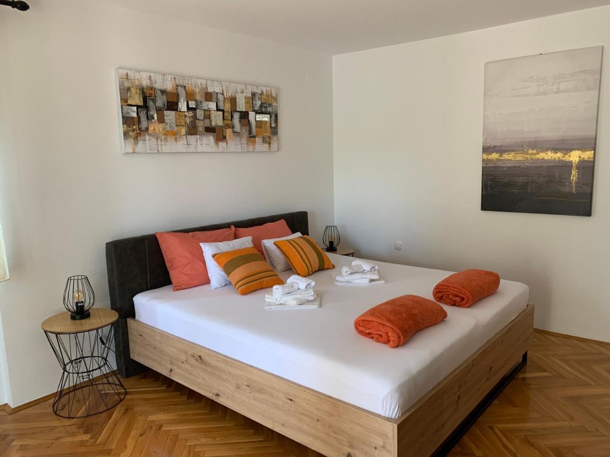 Puntizela-Patty Apartment Pula Luaran gambar