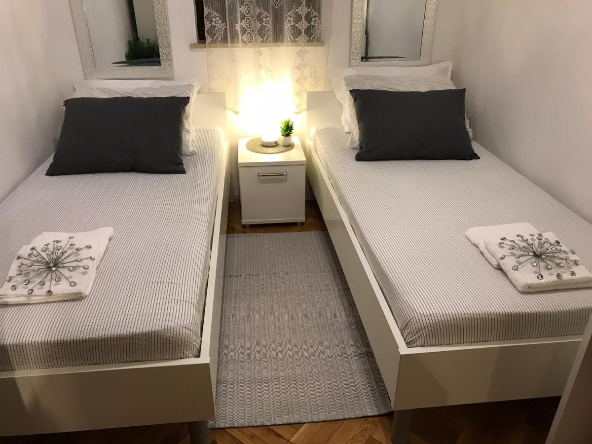 Puntizela-Patty Apartment Pula Luaran gambar